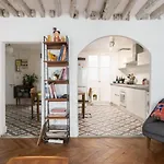Splendid Flat Near The Marais